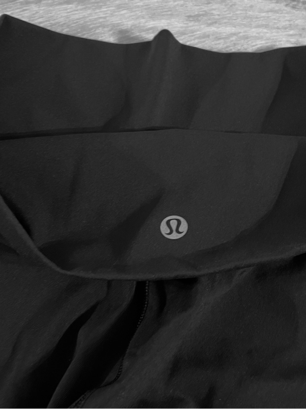 Lululemon Wunder Under Crop II - Picture 6 of 12